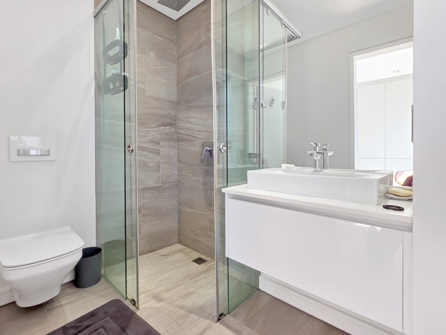 3 Bedroom Property for Sale in Bantry Bay Western Cape